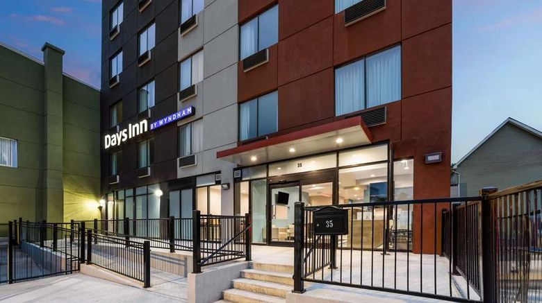 <b>Days Inn by Wyndham Staten Island Exterior</b>. Images powered by <a href="https://iceportal.shijigroup.com/" title="IcePortal" target="_blank">IcePortal</a>.