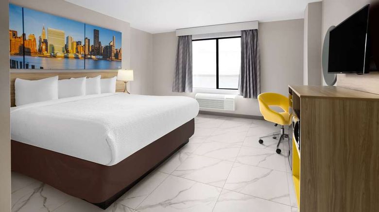 <b>Days Inn by Wyndham Staten Island Room</b>. Images powered by <a href="https://iceportal.shijigroup.com/" title="IcePortal" target="_blank">IcePortal</a>.