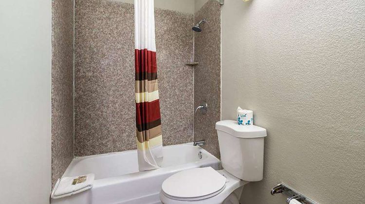 Baymont by Wyndham Socorro Room
