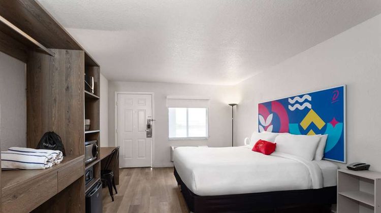 Developer Inn Highway, Howard Johnson Room