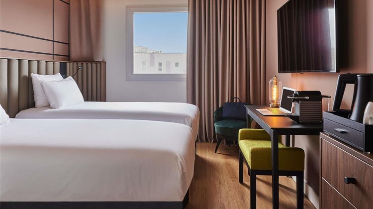 Mercure Paris Nanterre Room
