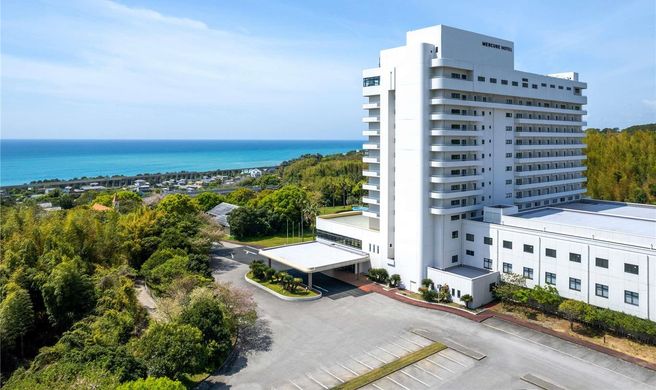 Mercure Kochi Tosa Resort & Spa Exterior