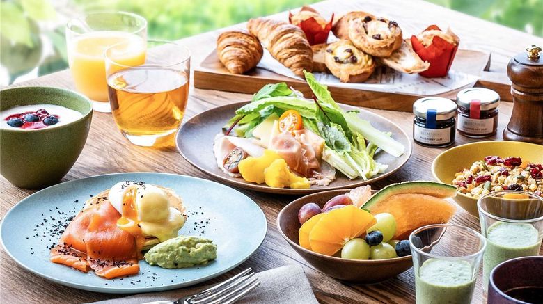 <b>Grand Mercure Lake Hamana Resort & Spa Restaurant</b>. Images powered by <a href="https://iceportal.shijigroup.com/" title="IcePortal" target="_blank">IcePortal</a>.