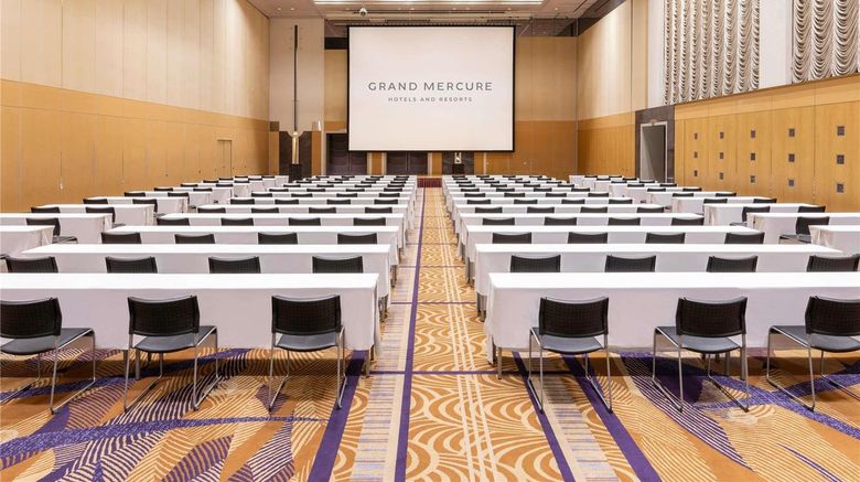 <b>Grand Mercure Sapporo Odori Park Meeting</b>. Images powered by <a href="https://iceportal.shijigroup.com/" title="IcePortal" target="_blank">IcePortal</a>.