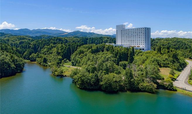 Mercure Toyama Tonami Resort & Spa Exterior