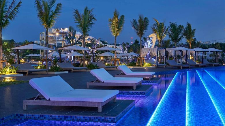 <b>Grand Mercure Okinawa Cape Zanpa Resort Pool</b>. Images powered by <a href="https://iceportal.shijigroup.com/" title="IcePortal" target="_blank">IcePortal</a>.