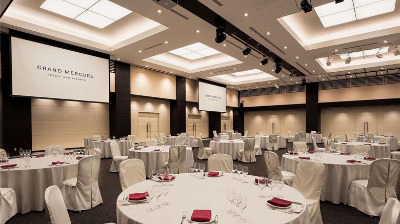 <b>Grand Mercure Okinawa Cape Zanpa Resort Meeting</b>. Images powered by <a href="https://iceportal.shijigroup.com/" title="IcePortal" target="_blank">IcePortal</a>.