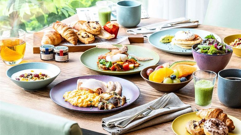 <b>Grand Mercure Awaji Island Resort & Spa Restaurant</b>. Images powered by <a href="https://iceportal.shijigroup.com/" title="IcePortal" target="_blank">IcePortal</a>.