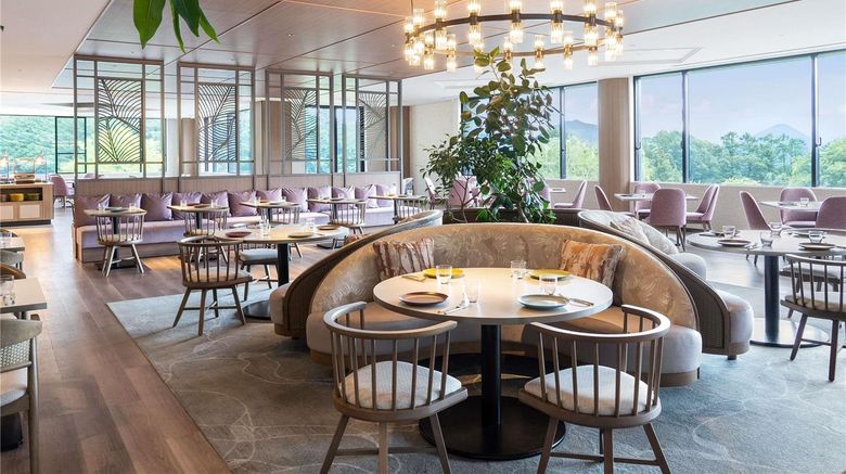 <b>Grand Mercure Yatsugatake Resort & Spa Restaurant</b>. Images powered by <a href="https://iceportal.shijigroup.com/" title="IcePortal" target="_blank">IcePortal</a>.