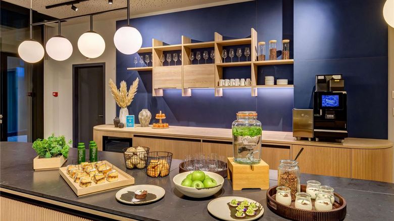 <b>Mercure Zurich City Other</b>. Images powered by <a href="https://iceportal.shijigroup.com/" title="IcePortal" target="_blank">IcePortal</a>.