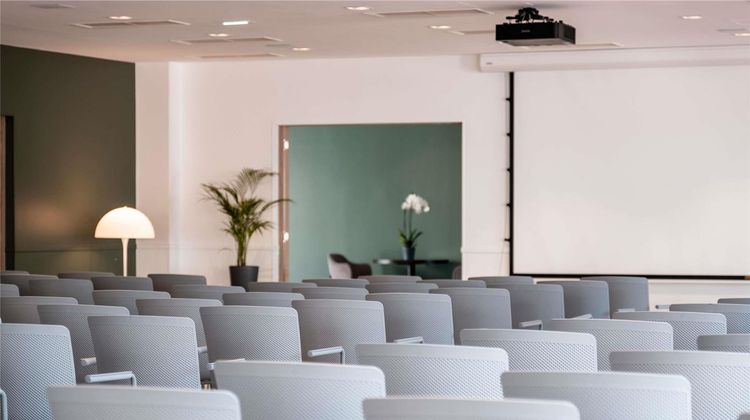 Mercure Maintenon Meeting