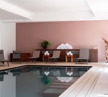 Mercure Maintenon Exterior