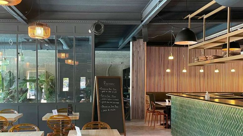 <b>Logis Nimotel Restaurant</b>. Images powered by <a href="https://iceportal.shijigroup.com/" title="IcePortal" target="_blank">IcePortal</a>.