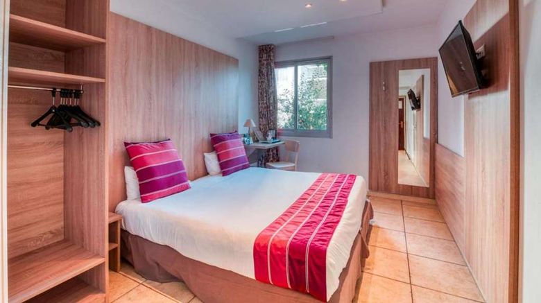 <b>Logis Nimotel Room</b>. Images powered by <a href="https://iceportal.shijigroup.com/" title="IcePortal" target="_blank">IcePortal</a>.