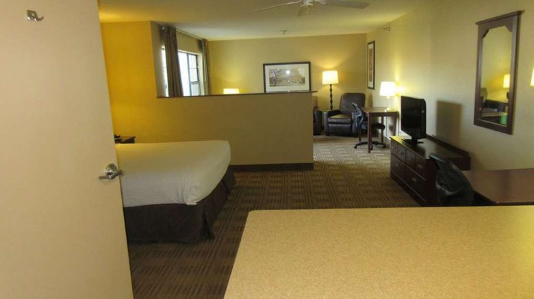 <b>MainStay Suites Rochester S Mayo Clinic Room</b>. Images powered by <a href="https://iceportal.shijigroup.com/" title="IcePortal" target="_blank">IcePortal</a>.