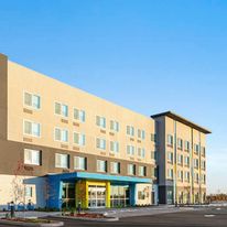 Tru by Hilton Lodi