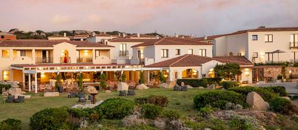 Mangias Santa Teresa, Curio Coll Hilton Exterior