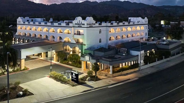 <b>DoubleTree by Hilton Chatsworth Exterior</b>. Images powered by <a href="https://iceportal.shijigroup.com/" title="IcePortal" target="_blank">IcePortal</a>.