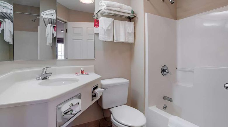 <b>Americas Best Value Inn Gettysburg Room</b>. Images powered by <a href="https://iceportal.shijigroup.com/" title="IcePortal" target="_blank">IcePortal</a>.