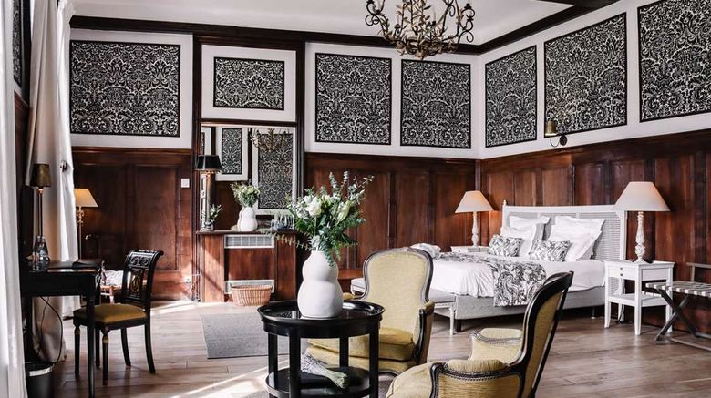 <b>Chateau les Oliviers de Salettes Suite</b>. Images powered by <a href="https://iceportal.shijigroup.com/" title="IcePortal" target="_blank">IcePortal</a>.