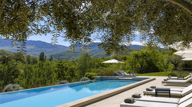 Chateau les Oliviers de Salettes Pool