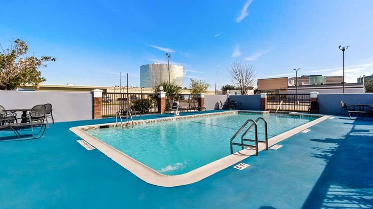 Sonesta Essential NW Houston Pool