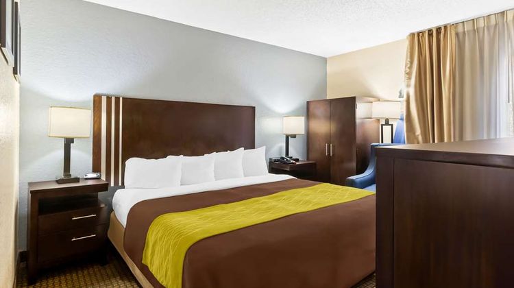 Sonesta Essential NW Houston Room