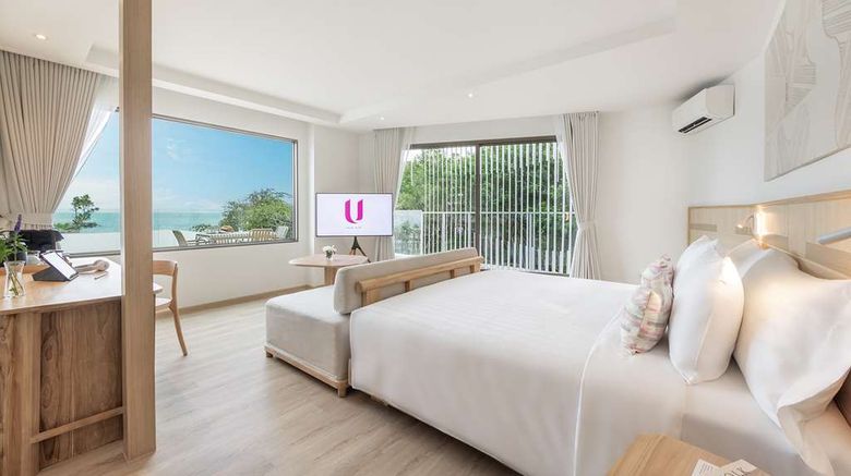 <b>Ibis Hua Hin Room</b>. Images powered by <a href="https://iceportal.shijigroup.com/" title="IcePortal" target="_blank">IcePortal</a>.
