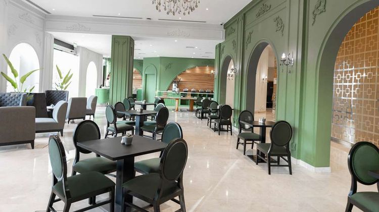 Levatio Suites Muscat, Radisson Individ. Restaurant