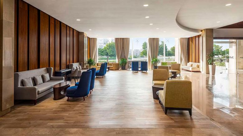<b>Radisson Hotel Muscat Panorama Restaurant</b>. Images powered by <a href="https://iceportal.shijigroup.com/" title="IcePortal" target="_blank">IcePortal</a>.