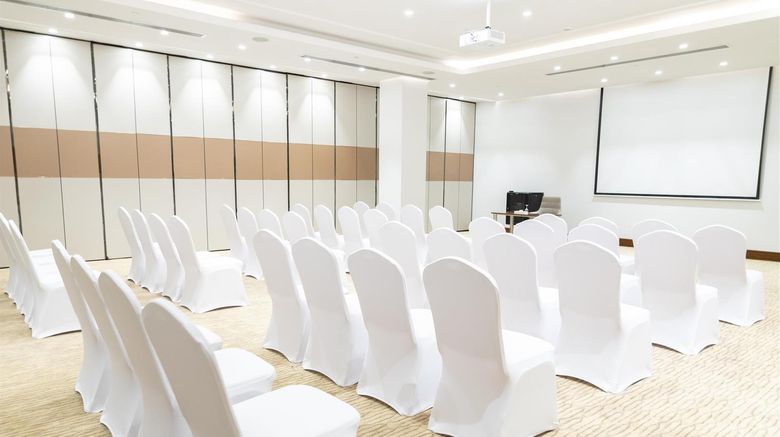 <b>Radisson Hotel Muscat Panorama Ballroom</b>. Images powered by <a href="https://iceportal.shijigroup.com/" title="IcePortal" target="_blank">IcePortal</a>.