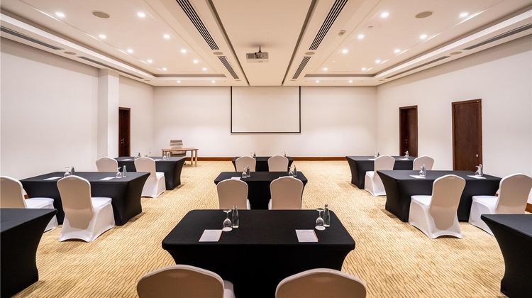 Radisson Hotel Muscat Panorama Meeting