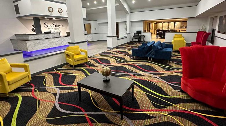 <b>SureStay Plus by Best Western Mobile I65 Lobby</b>. Images powered by <a href="https://iceportal.shijigroup.com/" title="IcePortal" target="_blank">IcePortal</a>.