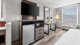 <b>Clarion Pointe Suite</b>. Images powered by <a href="https://iceportal.shijigroup.com/" title="IcePortal" target="_blank">IcePortal</a>.