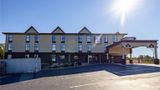 <b>Clarion Pointe Exterior</b>. Images powered by <a href="https://iceportal.shijigroup.com/" title="IcePortal" target="_blank">IcePortal</a>.