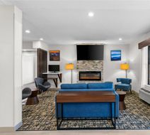 Clarion Pointe Lobby
