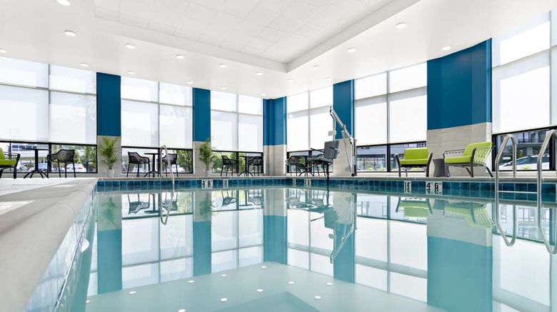 <b>Hampton Inn & Stes Medical District UIC Pool</b>. Images powered by <a href="https://iceportal.shijigroup.com/" title="IcePortal" target="_blank">IcePortal</a>.