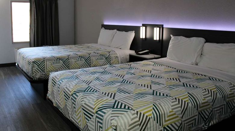 <b>Clarion Pointe Decatur River City Room</b>. Images powered by <a href="https://iceportal.shijigroup.com/" title="IcePortal" target="_blank">IcePortal</a>.