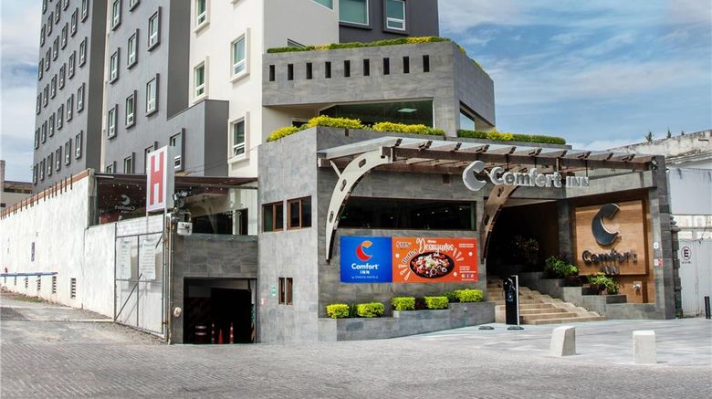 <b>Comfort Inn Puebla Centro Historico Exterior</b>. Images powered by <a href="https://iceportal.shijigroup.com/" title="IcePortal" target="_blank">IcePortal</a>.