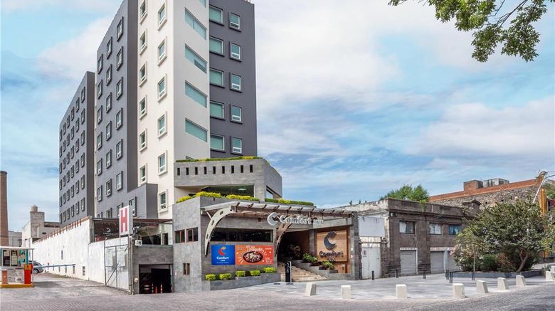 <b>Comfort Inn Puebla Centro Historico Exterior</b>. Images powered by <a href="https://iceportal.shijigroup.com/" title="IcePortal" target="_blank">IcePortal</a>.