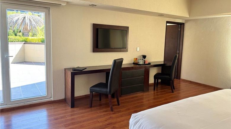 <b>Comfort Inn Puebla Centro Historico Suite</b>. Images powered by <a href="https://iceportal.shijigroup.com/" title="IcePortal" target="_blank">IcePortal</a>.