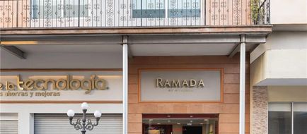 Ramada by Wyndham Tampico Cent Exterior