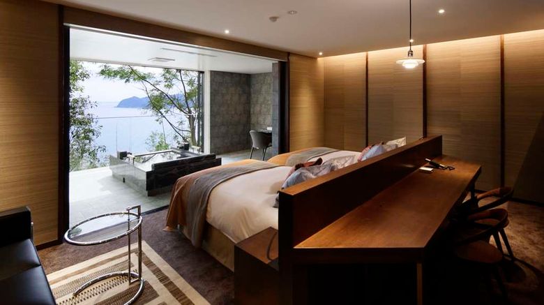 <b>The Hiramatsu Hotels & Resorts Atami Room</b>. Images powered by <a href="https://iceportal.shijigroup.com/" title="IcePortal" target="_blank">IcePortal</a>.