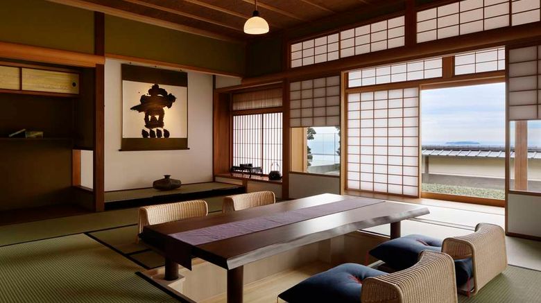 <b>The Hiramatsu Hotels & Resorts Atami Suite</b>. Images powered by <a href="https://iceportal.shijigroup.com/" title="IcePortal" target="_blank">IcePortal</a>.
