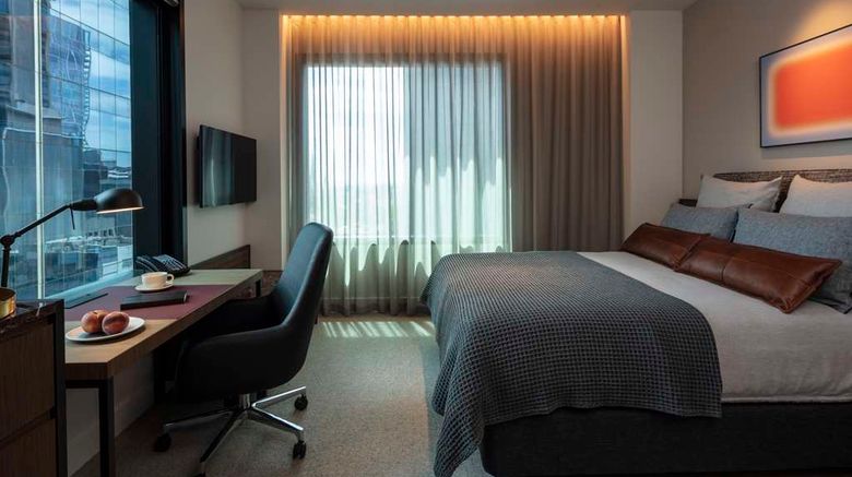 <b>NEXT Hotel Melbourne, Curio Collection Room</b>. Images powered by <a href="https://iceportal.shijigroup.com/" title="IcePortal" target="_blank">IcePortal</a>.