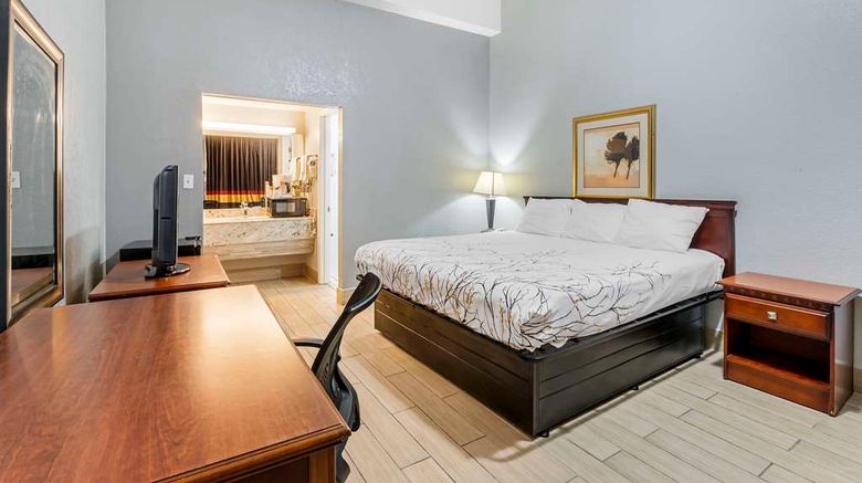 <b>Rodeway Inn Homosassa Room</b>. Images powered by <a href="https://iceportal.shijigroup.com/" title="IcePortal" target="_blank">IcePortal</a>.