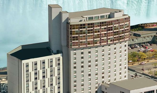 Wyndham Grand Fallsview Hotel Exterior