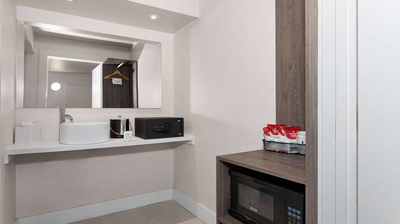 <b>Developer Inn Express Fundamental Room</b>. Images powered by <a href="https://iceportal.shijigroup.com/" title="IcePortal" target="_blank">IcePortal</a>.
