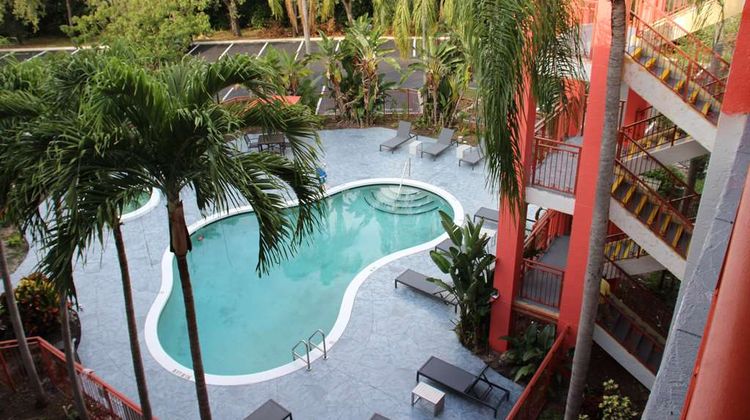 Boca Suites, SureStay Collection by BW Pool