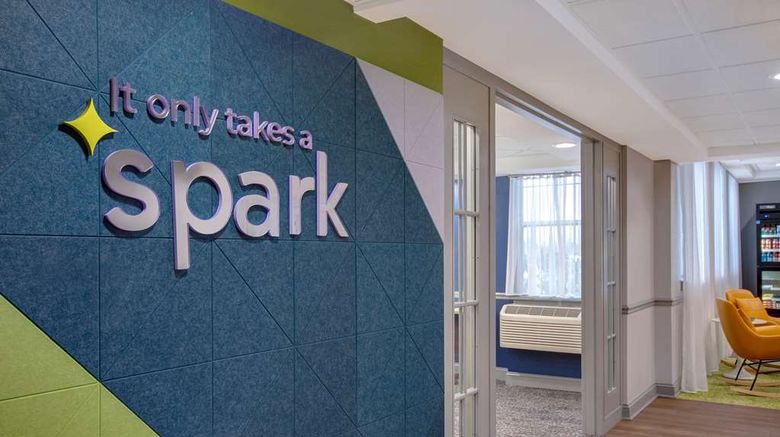 <b>Spark by Hilton Rochester Univ Area Lobby</b>. Images powered by <a href="https://iceportal.shijigroup.com/" title="IcePortal" target="_blank">IcePortal</a>.